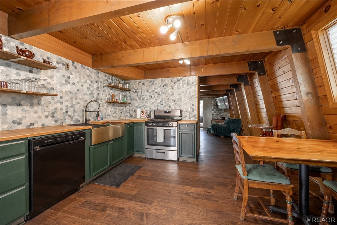 445 Elysian Boulevard Property Photo 11