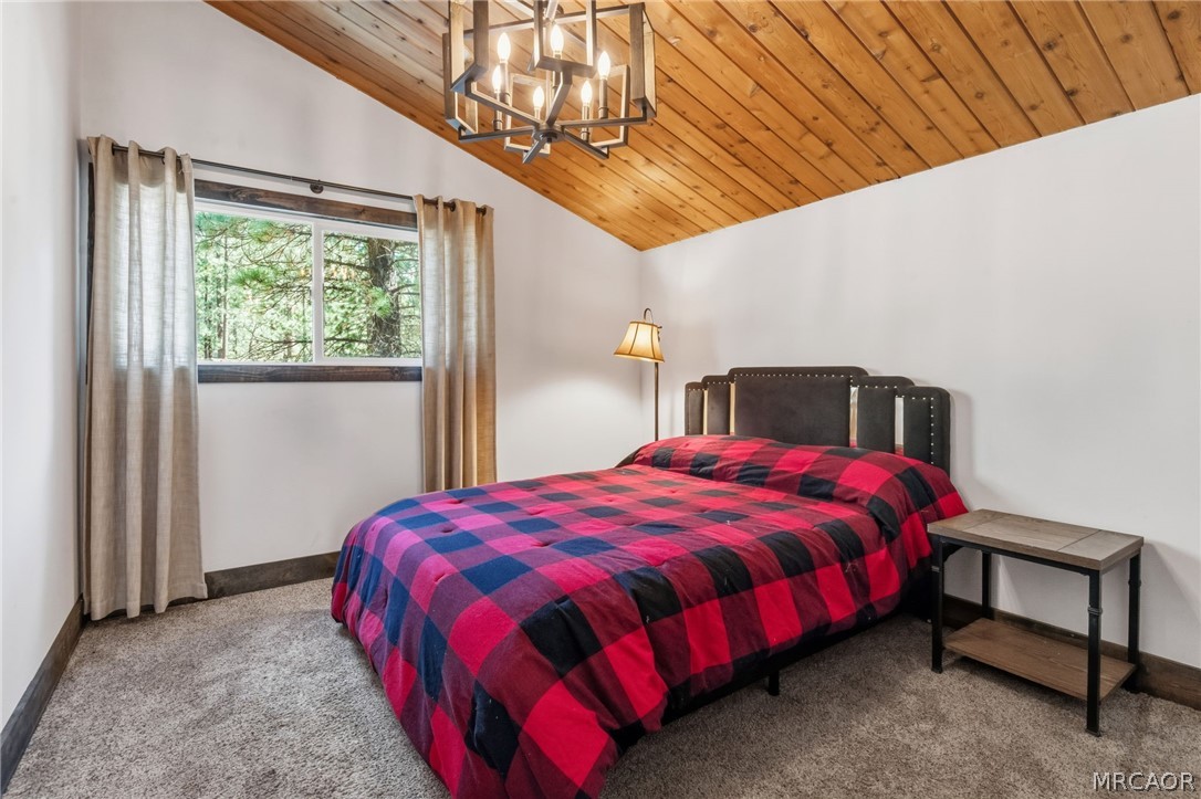 426 Crystal Court Property Photo 15