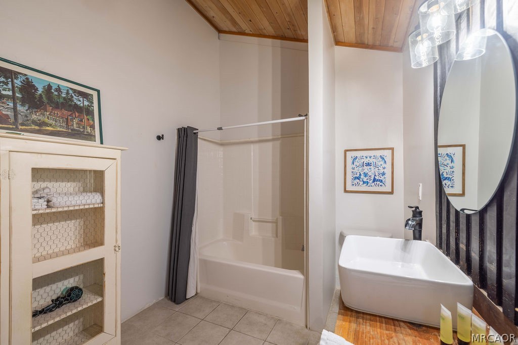 43496 Colusa Drive Property Photo 13