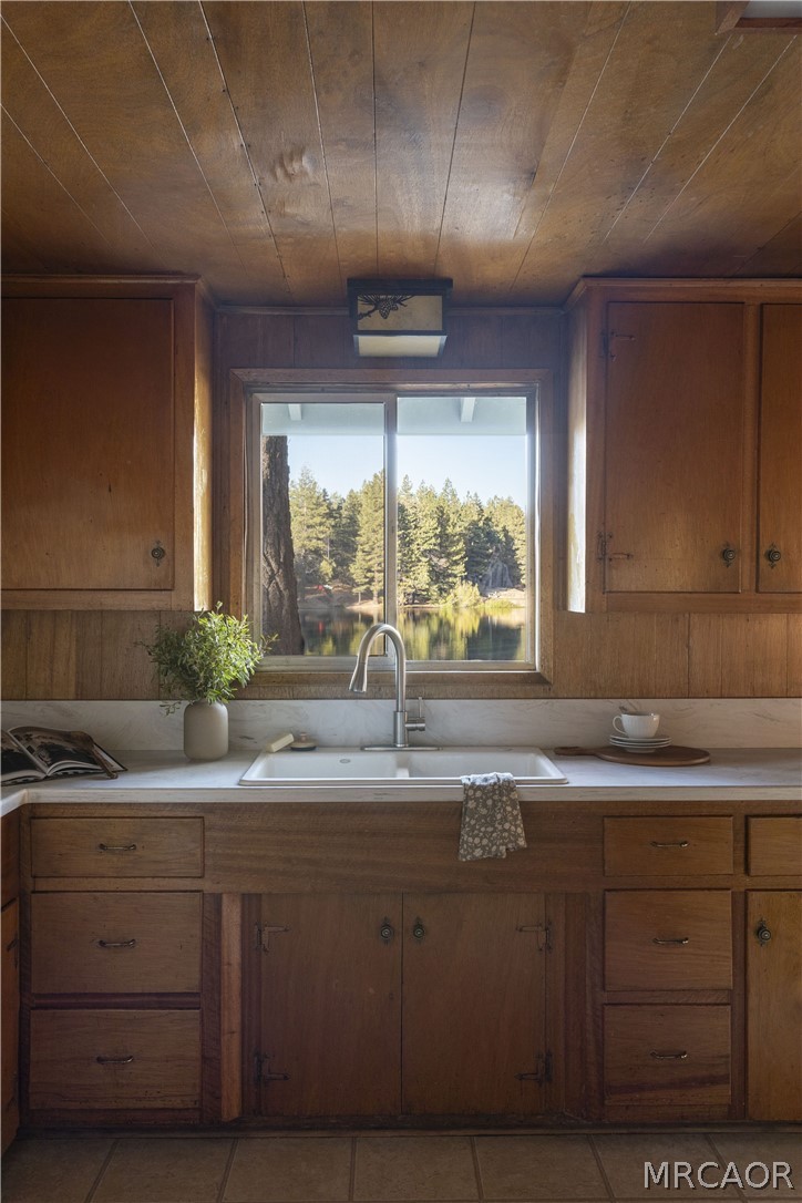 33037 Canyon Drive Property Photo 6