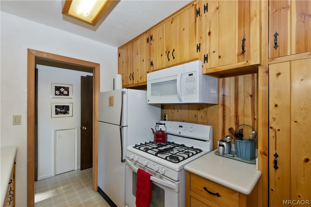 691 Cottage Grove Road Property Photo 15
