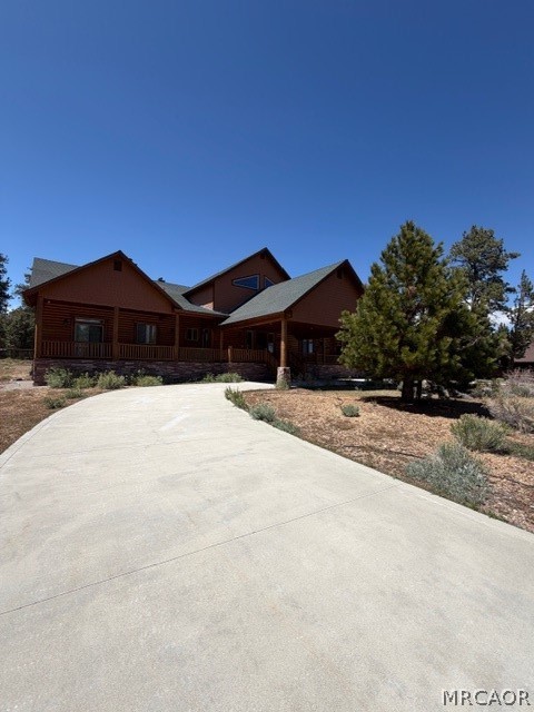 1099 Heritage Trail Property Photo 1