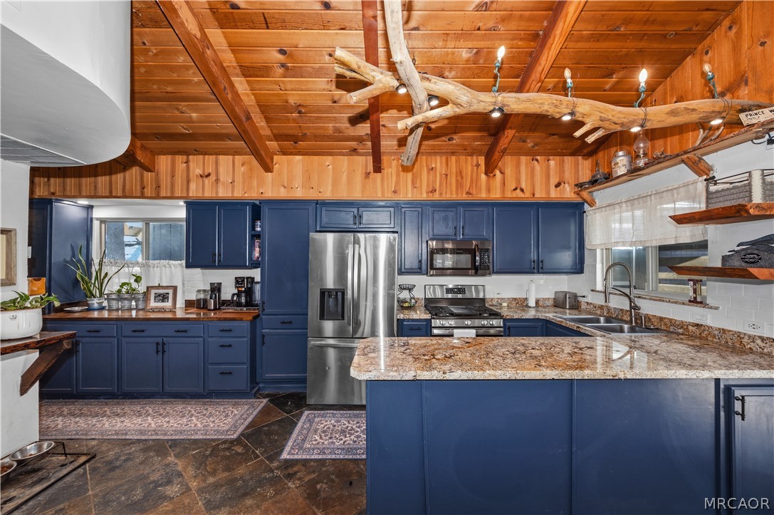 521 Fir Lane Property Photo 1