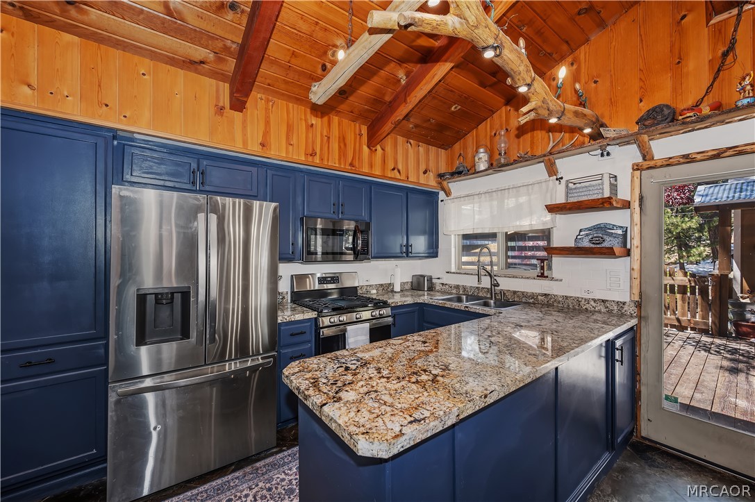 521 Fir Lane Property Photo 10