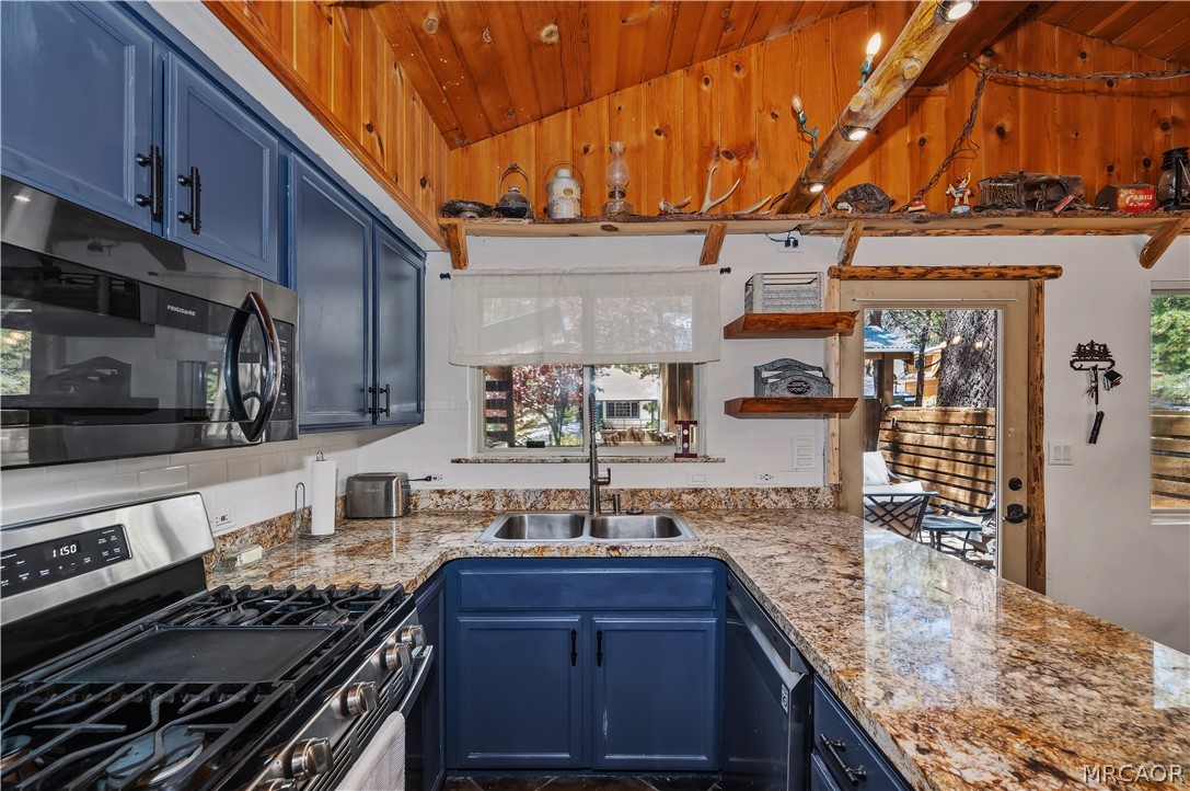 521 Fir Lane Property Photo 11