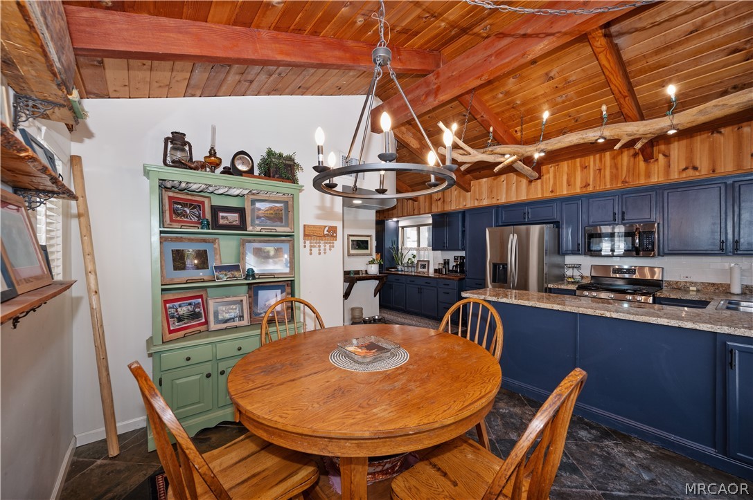 521 Fir Lane Property Photo 8