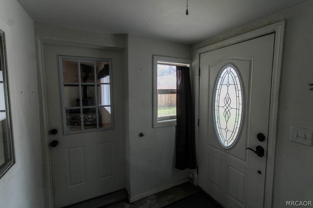 870 Ash Lane Property Photo 2