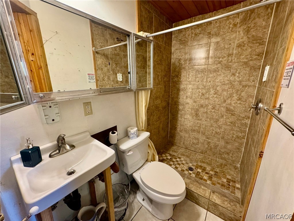 844 Tulip Lane Property Photo 28