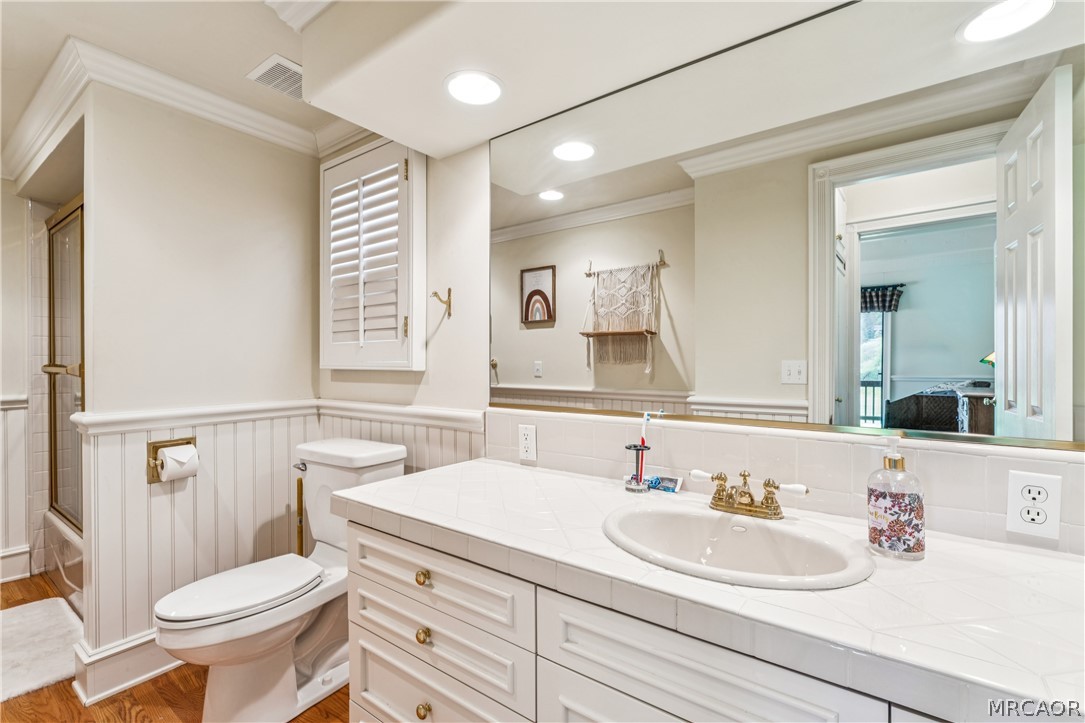 653 Brentwood Drive Property Photo 29
