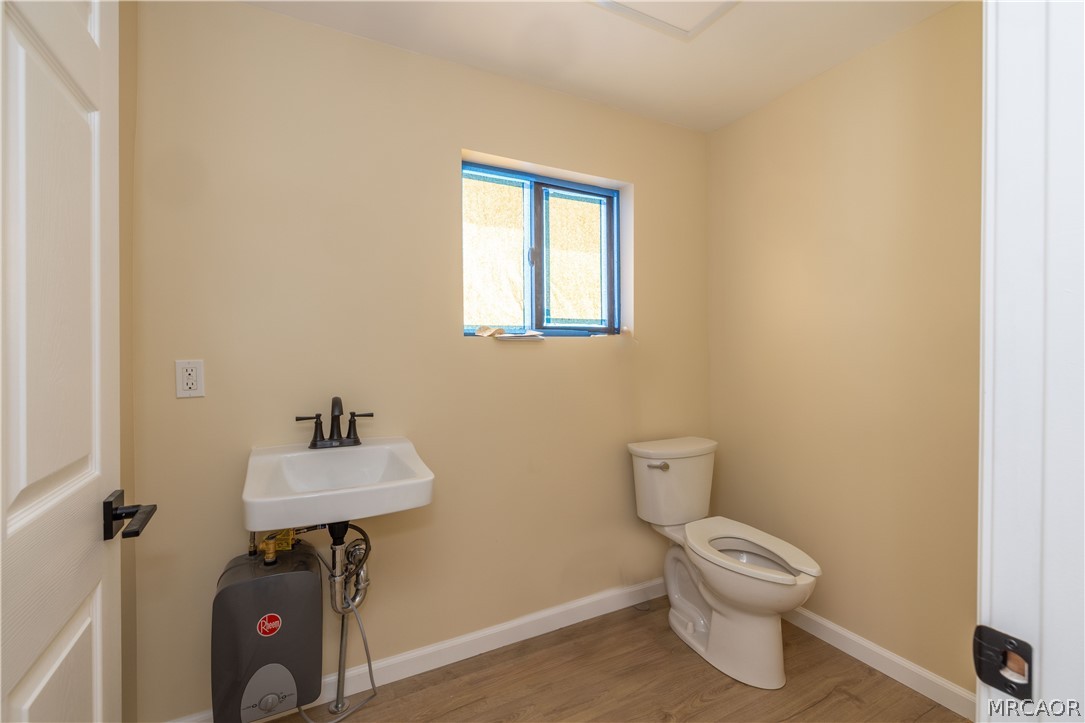 39195 North Shore Drive Property Photo 7
