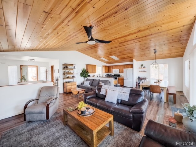 33159 Holcomb Creek Drive Property Photo 9