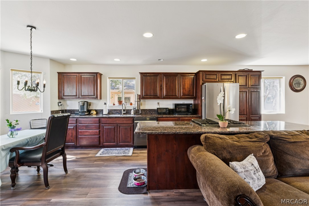 879 Spruce Lane Property Photo 13