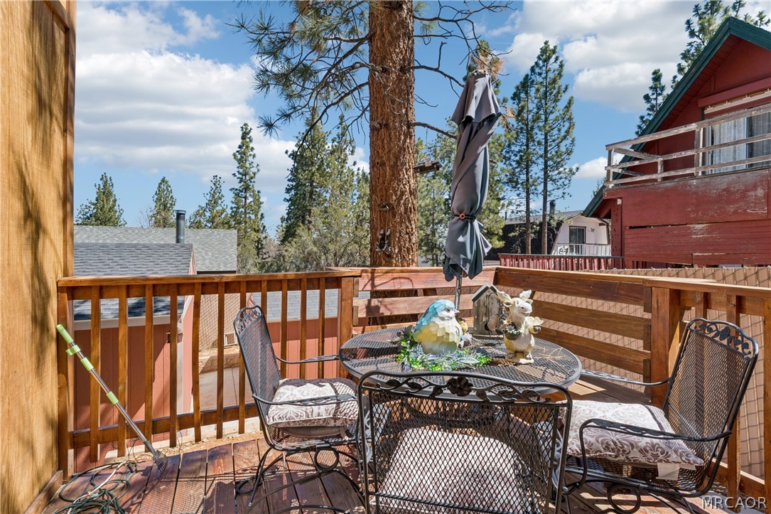 879 Spruce Lane Property Photo 33