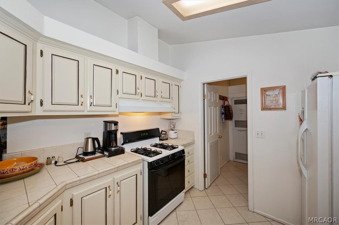 391 Montclair Drive 82 Property Photo 17