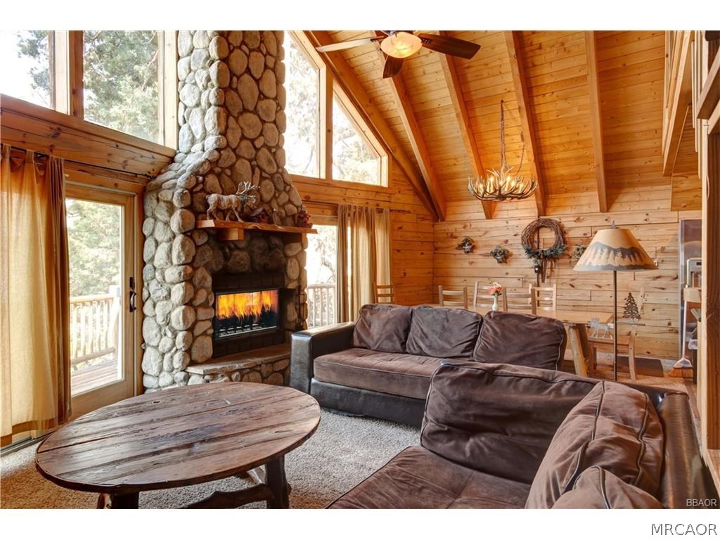 39697 Lake Drive Property Photo 2