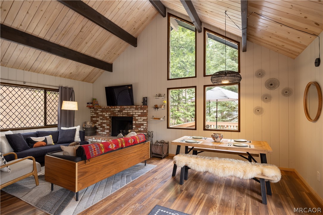 26645 Lake Forest Drive Property Photo 12