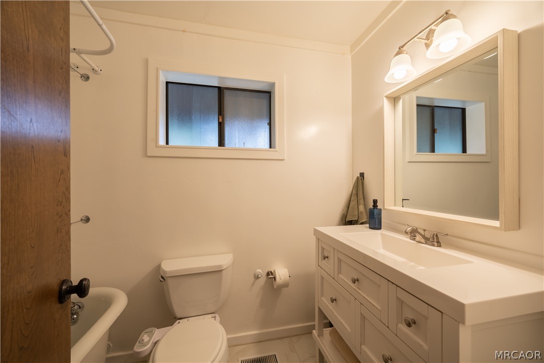 26645 Lake Forest Drive Property Photo 22