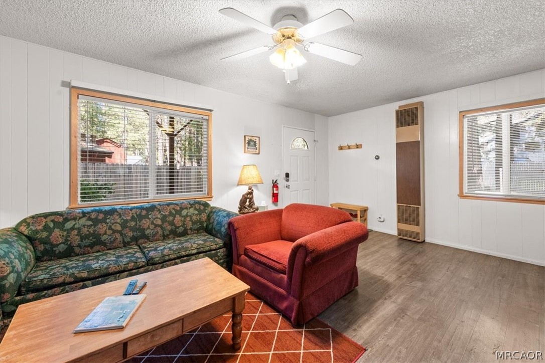 880 Jaybird Lane Property Photo 7