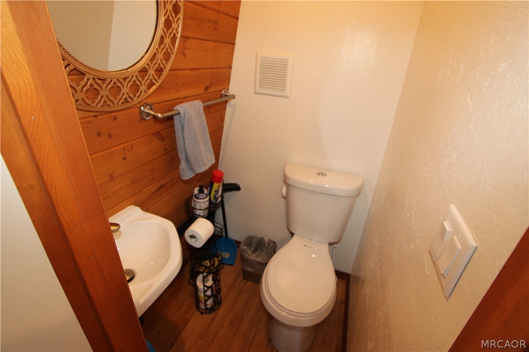 255 Riverside Avenue Property Photo 12