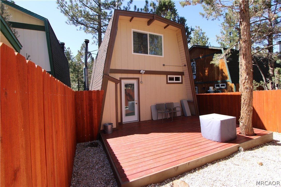 255 Riverside Avenue Property Photo 18
