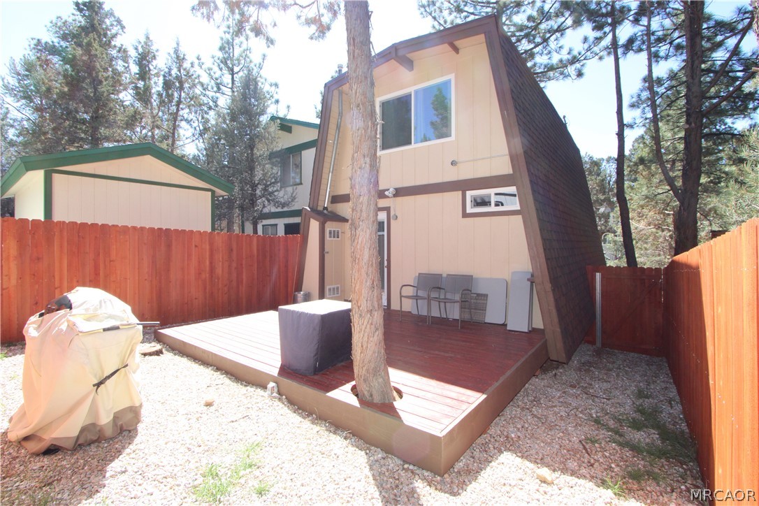 255 Riverside Avenue Property Photo 19