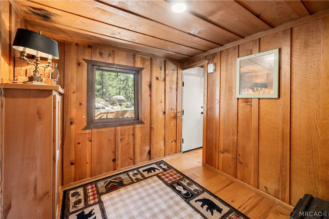 7 Pine Knot Road Property Photo 7