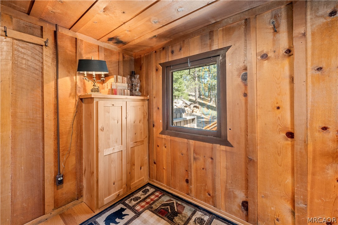 7 Pine Knot Road Property Photo 18