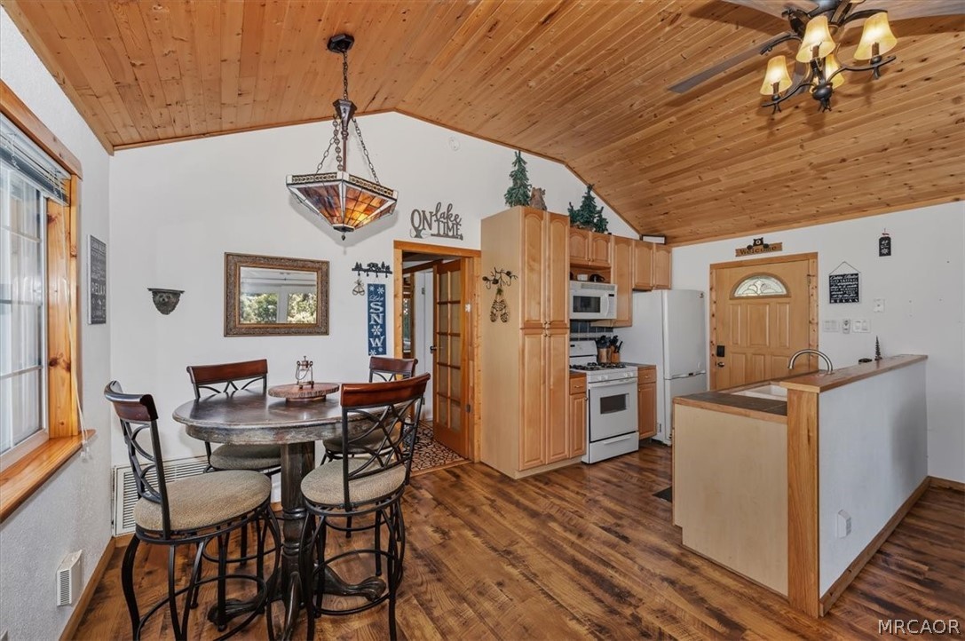 42979 Fern Avenue Property Photo 12