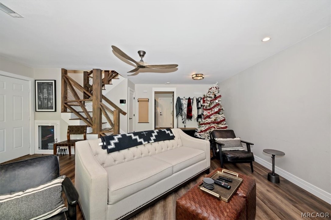 1377 Club View 7 Property Photo 15