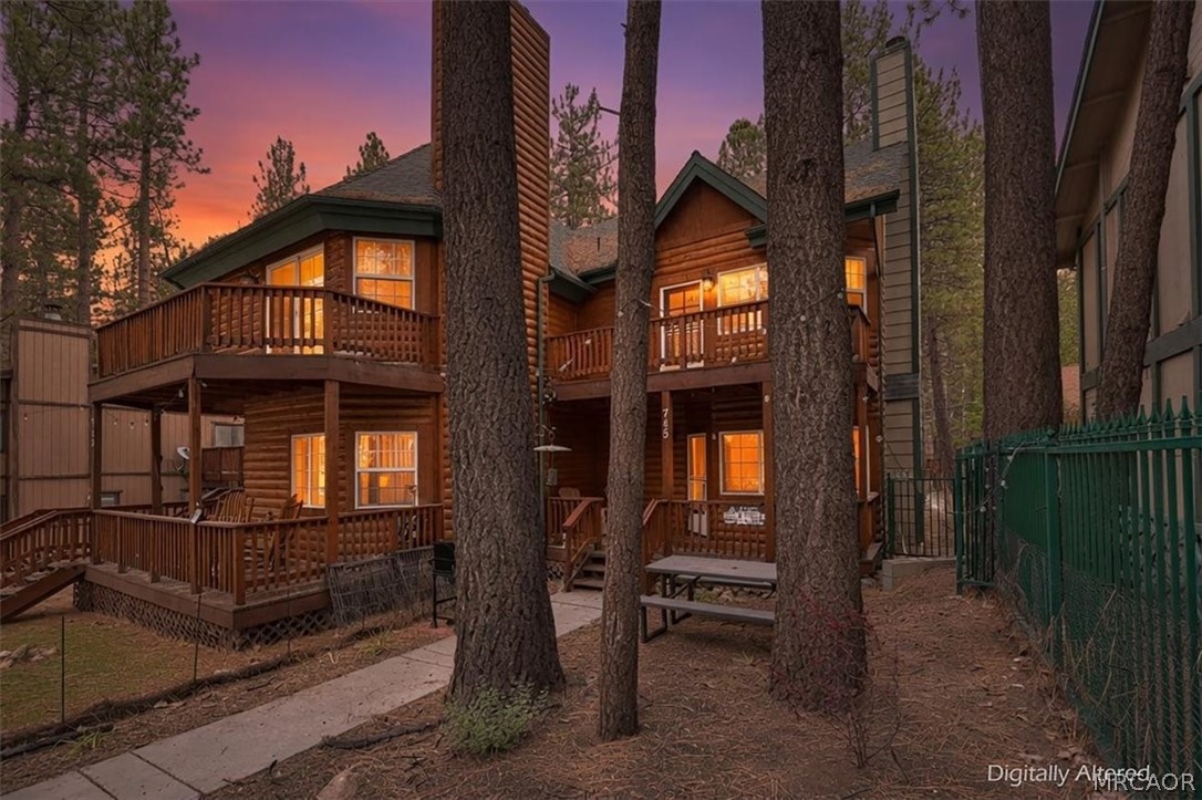 745 Summit Property Photo 3