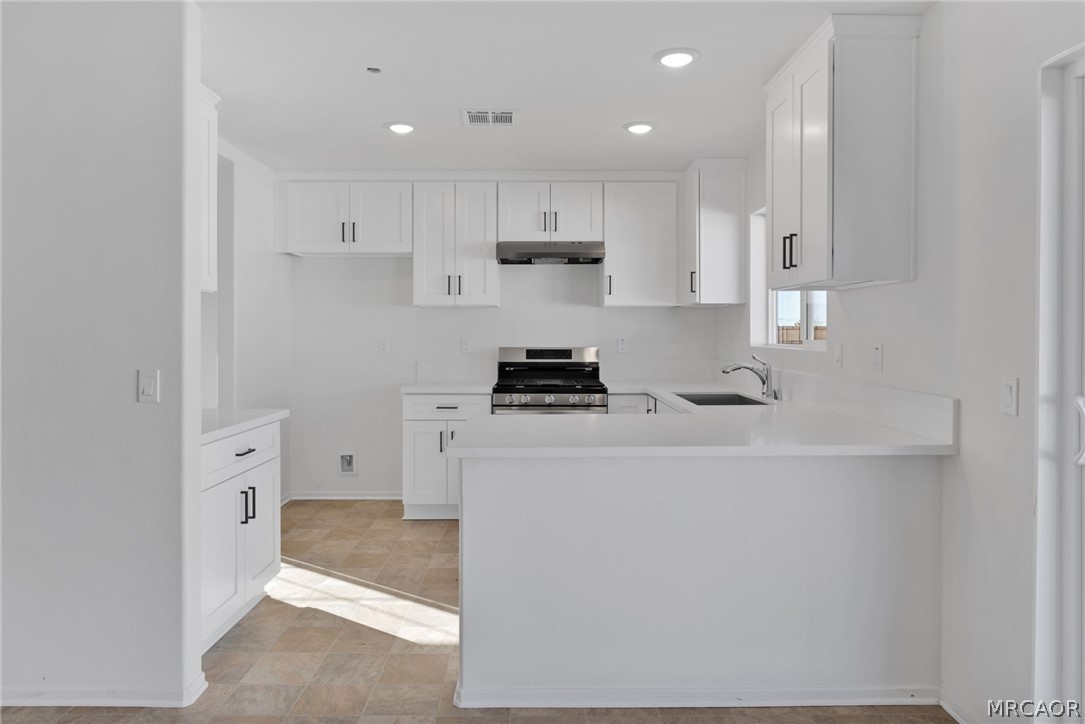 10110 Kemper Avenue Property Photo 14