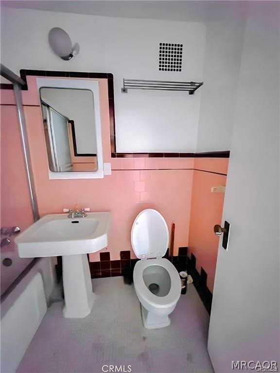 140 Linden Avenue Property Photo 6