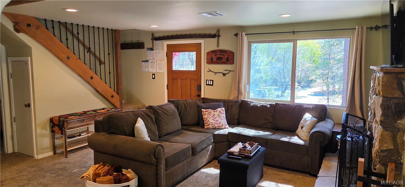 43505 Shasta Place Property Photo 5