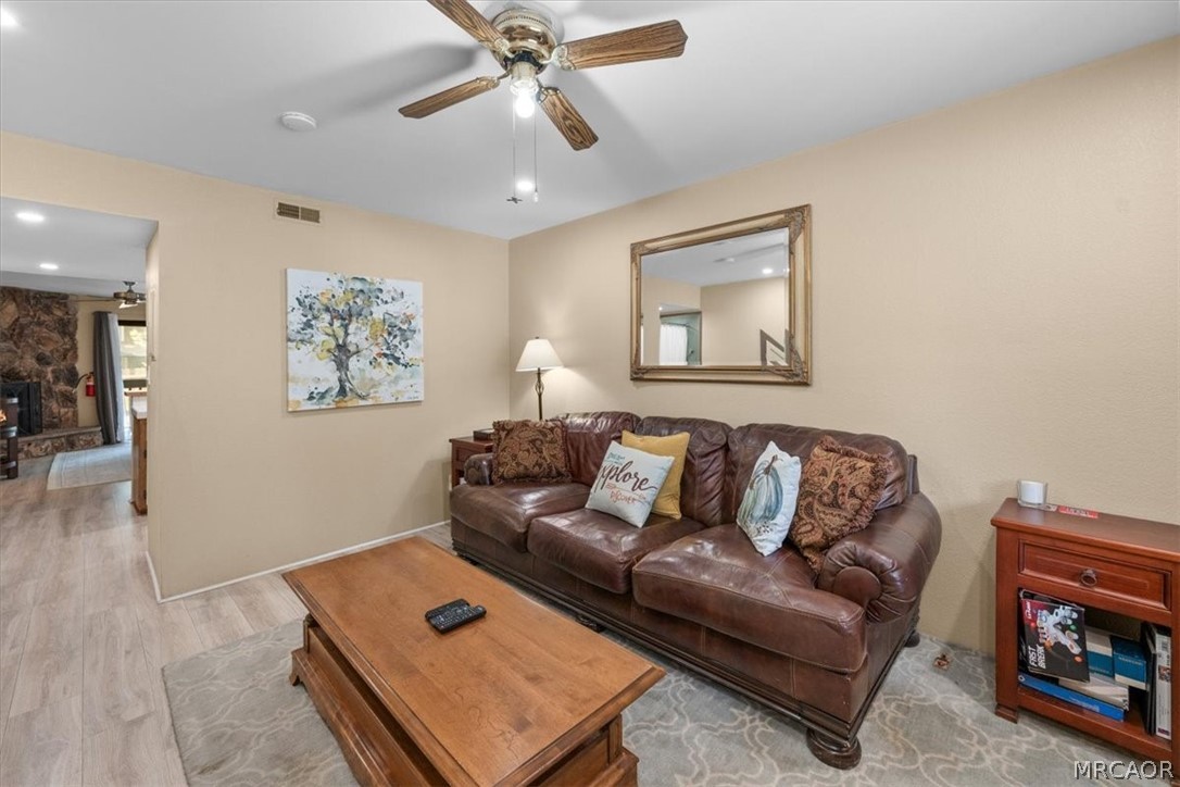 619 Summit Boulevard D Property Photo 4