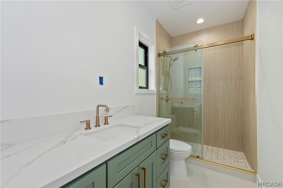 556 Lucerne Drive Property Photo 19