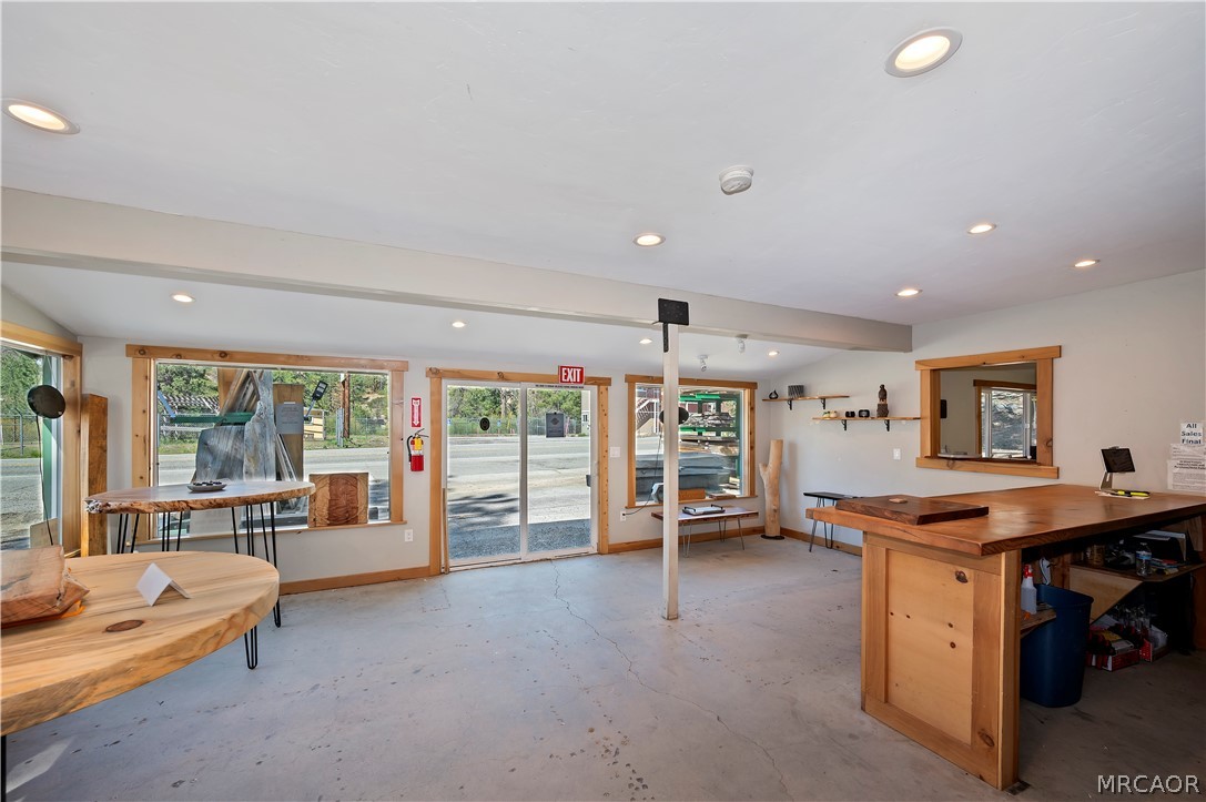 32765 Hilltop Boulevard Property Photo 17