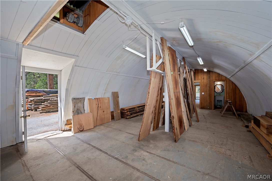 32765 Hilltop Boulevard Property Photo 23