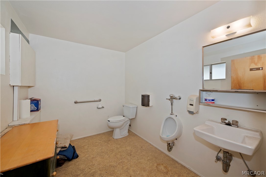 32765 Hilltop Boulevard Property Photo 53