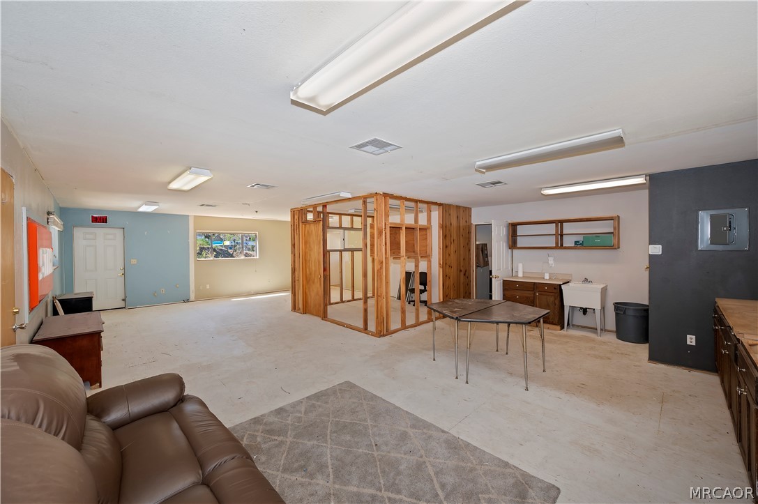 32765 Hilltop Boulevard Property Photo 58
