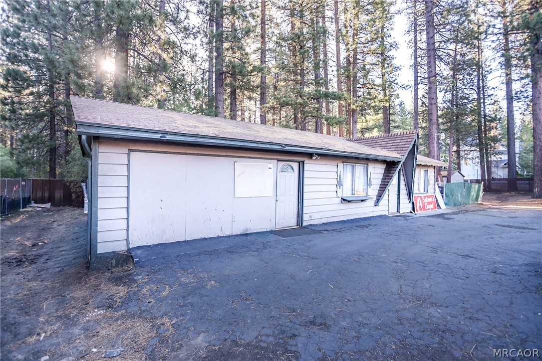 42180 Moonridge Road Property Photo 6
