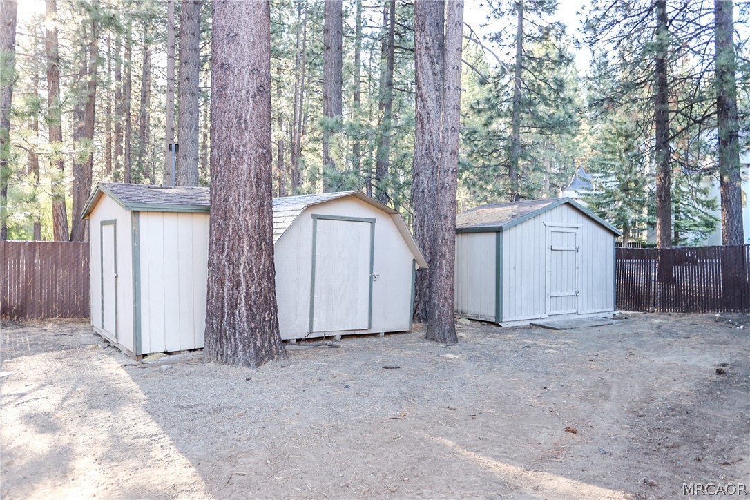 42180 Moonridge Road Property Photo 12