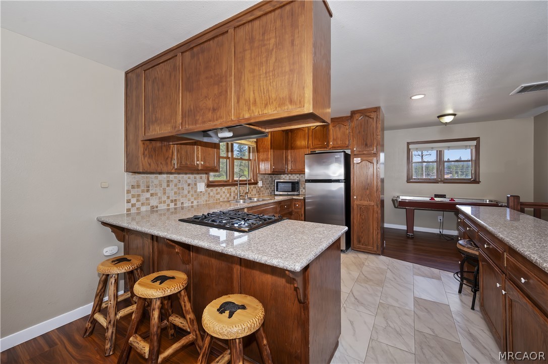 858 Club View Drive Property Photo 14