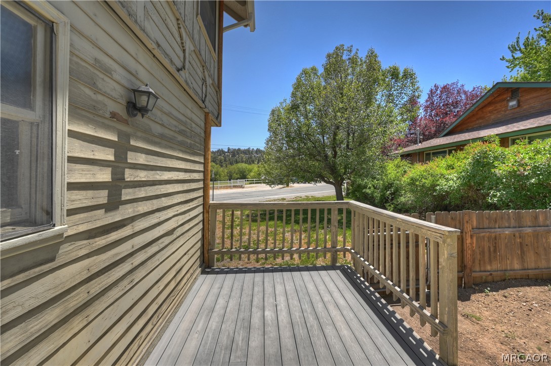 858 Club View Drive Property Photo 33