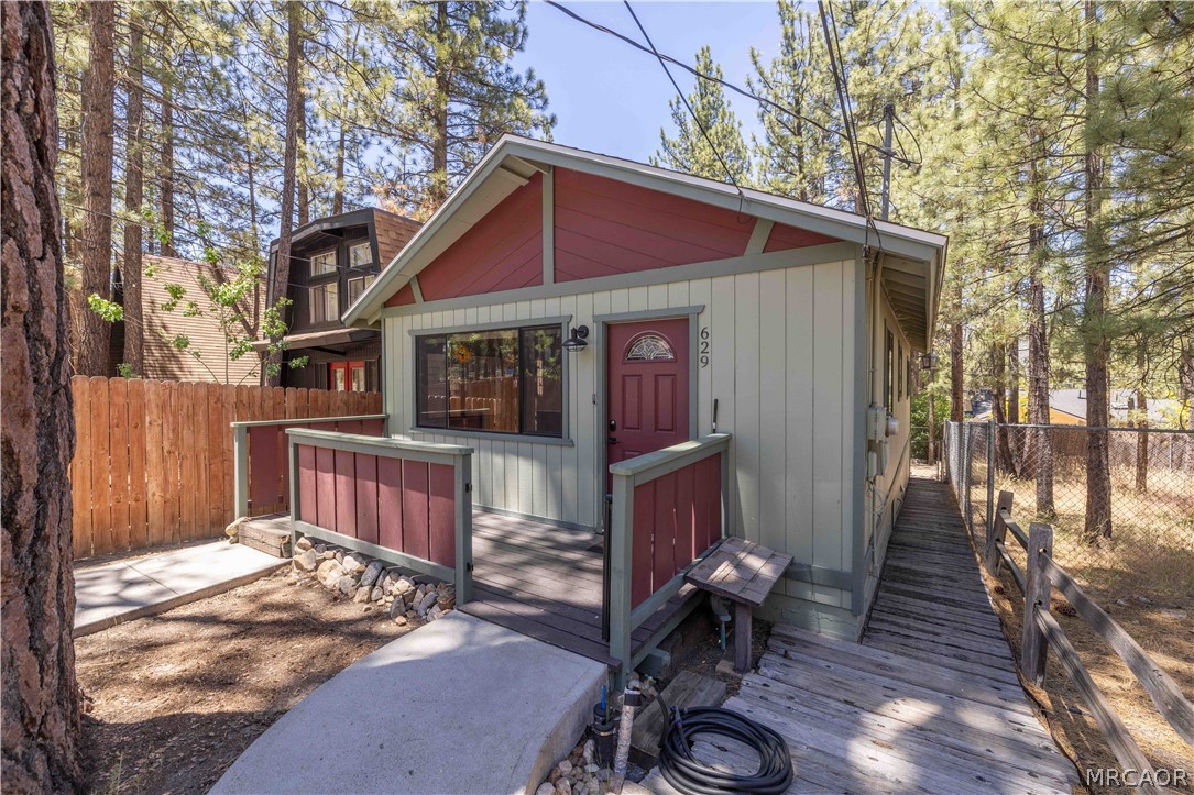 629 Sugarloaf Boulevard Property Photo 1