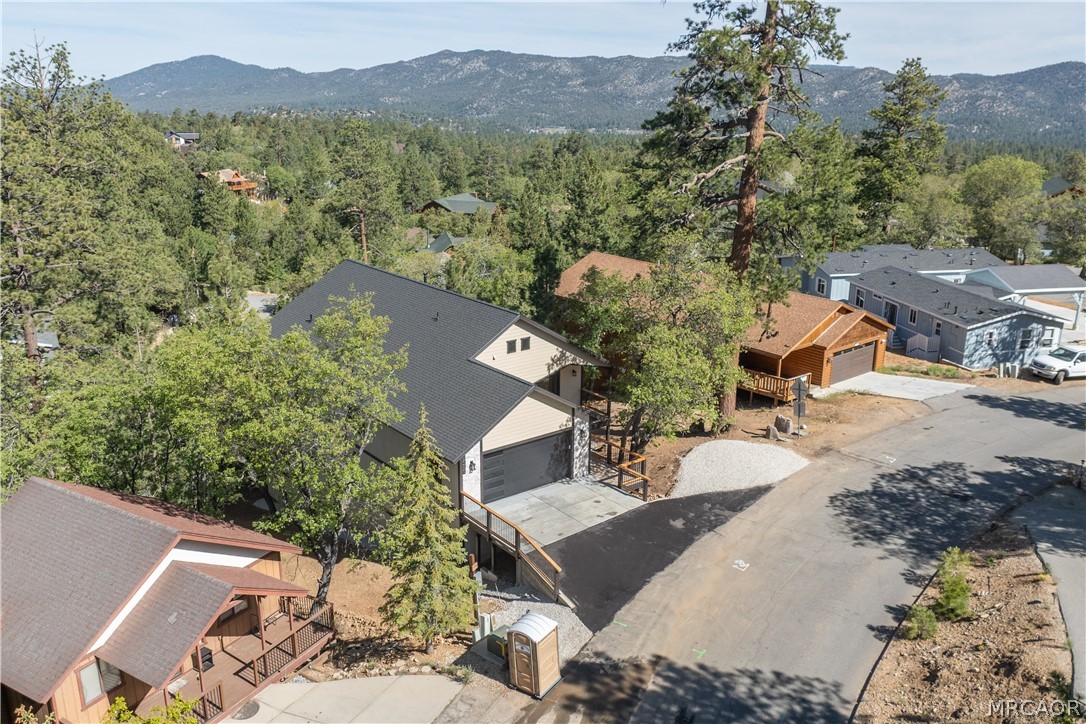 1436 Klamath Road Property Photo 14