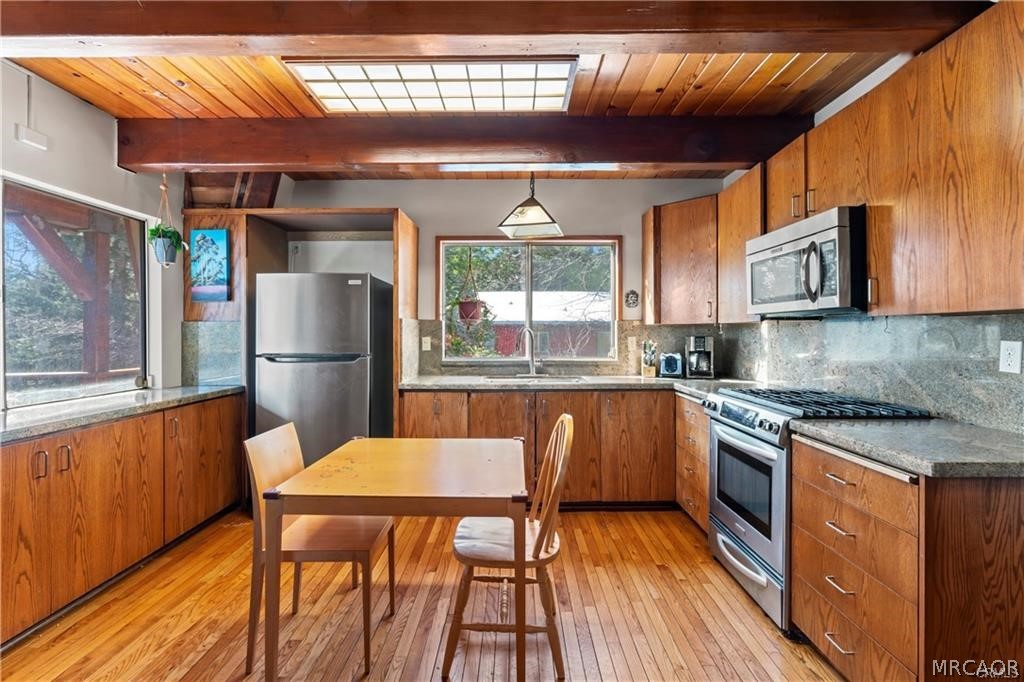 26509 Lake Forest Drive Property Photo 6