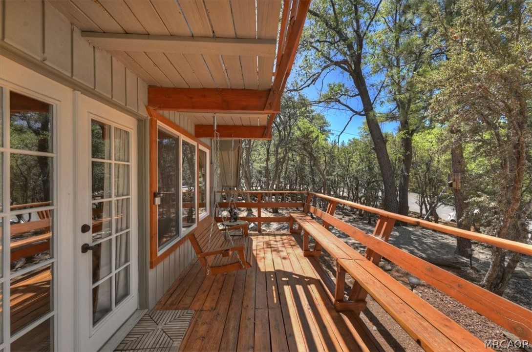 1710 Canyon Crest Drive Property Photo 4