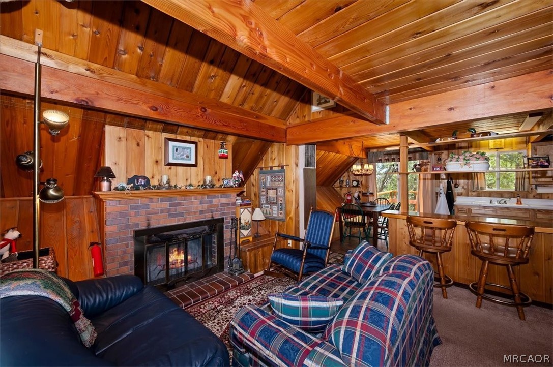 1710 Canyon Crest Drive Property Photo 8