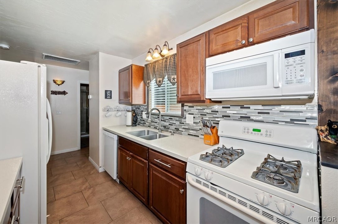 619 Elysian Boulevard Property Photo 8