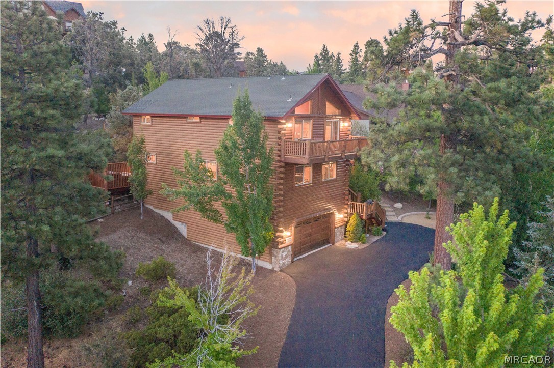 301 Starlight Circle Property Photo 1